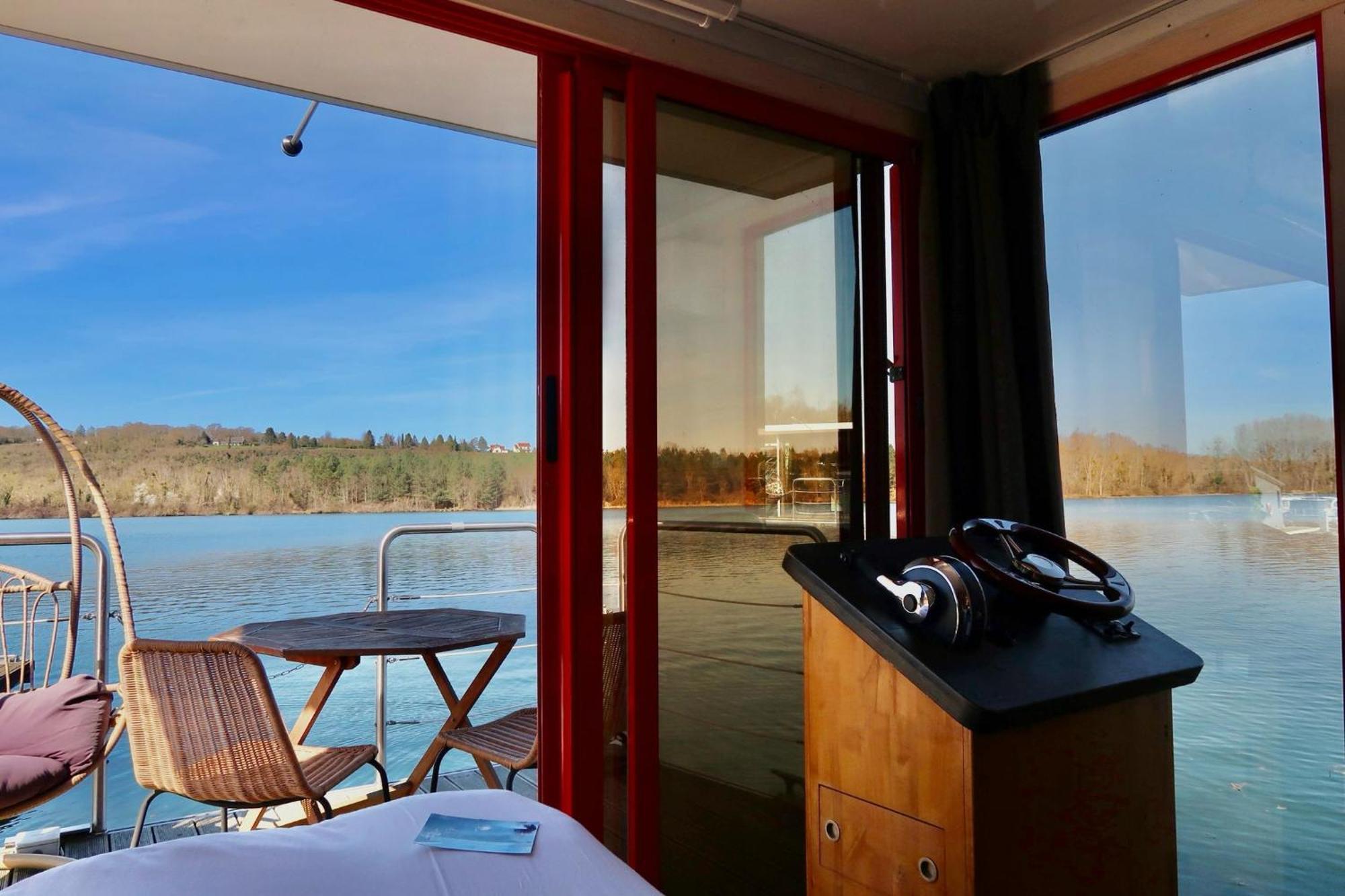L'Escale Royale Saint-Martin-La-Garenne Port Ilon - Seine - Giverny Exterior photo
